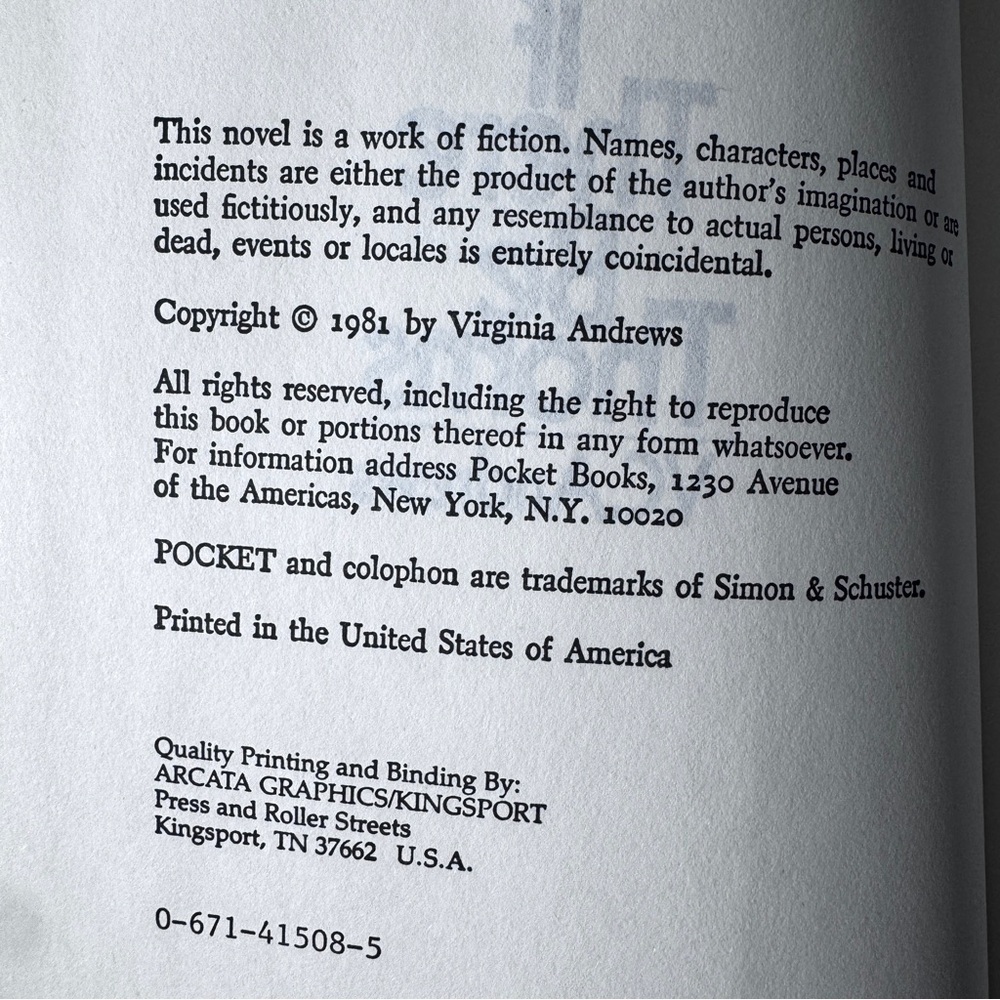 V.C. Andrews Petals on the Wind and If There Be Thorns Hardcover Books - Picture 7 of 7